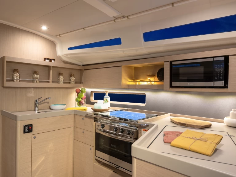 Bénéteau Oceanis 41 te huur van particulier of professional in Marigot