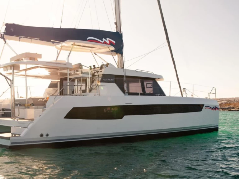 Verhuur Catamaran in Road Town - Leopard Leopard 42