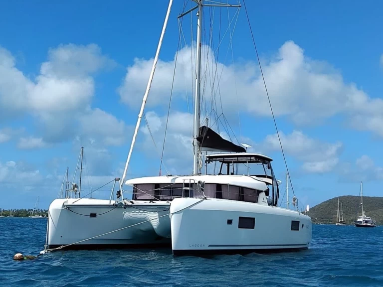 Lagoon Lagoon 42 te huur van particulier of professional in Le Marin