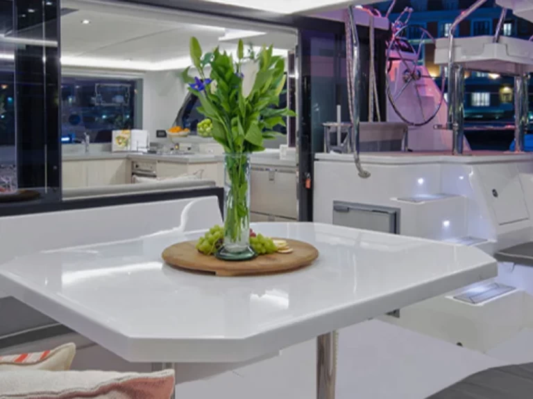 Verhuur Catamaran in Piraeus - Leopard Leopard 45