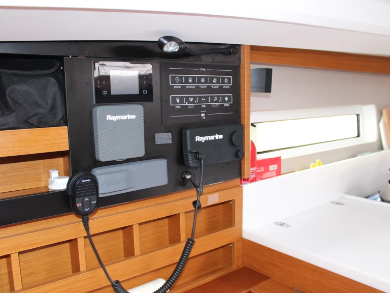 Jachthuur in Dubrovnik - Jeanneau Sun Odyssey 440 via SamBoat