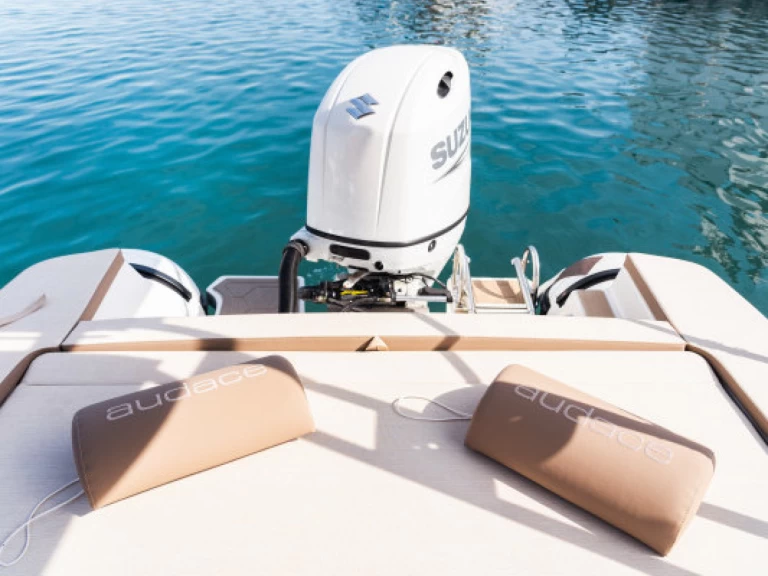 Motorboot te huur in Torre Canne voor de beste prijs