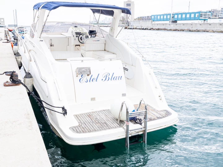 Huur een Mano Marine Mano Marine 26.50 in Badalona