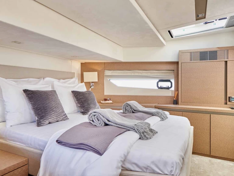 Verhuur Jacht Prestige met vaarbewijs