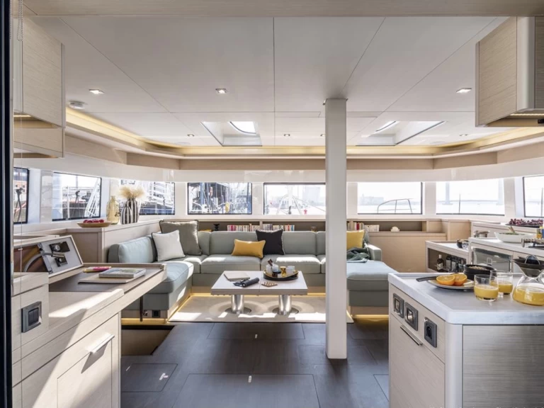 Huur Catamaran met of zonder schipper Lagoon in Álimos