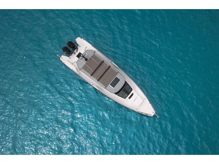 Verhuur Motorboot Axopar met vaarbewijs