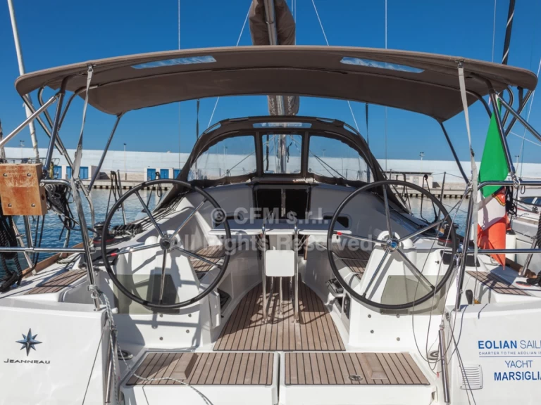 Zeilboot te huur in Capo d'Orlando voor de beste prijs