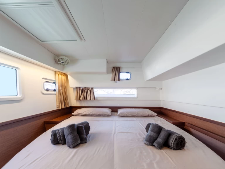 Jachthuur in Capo d'Orlando - Lagoon Lagoon 42 via SamBoat