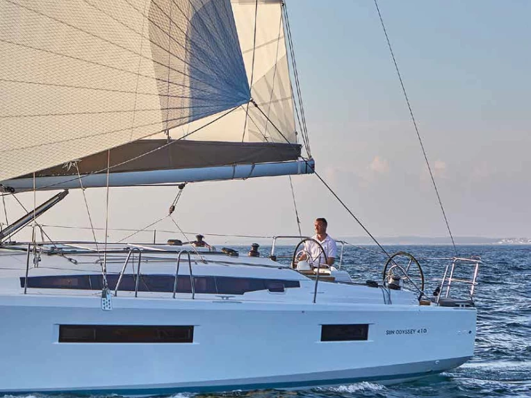 Jachthuur in Capo d'Orlando - Jeanneau Sun Odyssey 440 via SamBoat