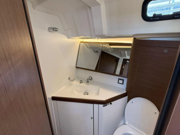 Huur Zeilboot met of zonder schipper Bénéteau in Lávrio