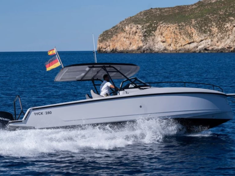 Huur een Parker 850 voyager in Empuriabrava