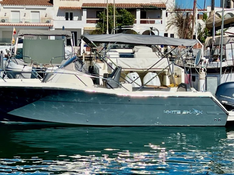 Huur Motorboot met of zonder schipper White Shark in Empuriabrava