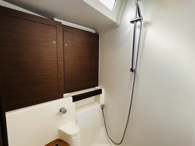 Bénéteau Oceanis 51.1 te huur van particulier of professional in Álimos