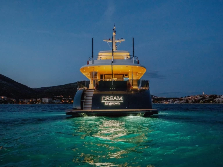 Bootverhuur Šibenik goedkoop Luxury Motor Yacht 
