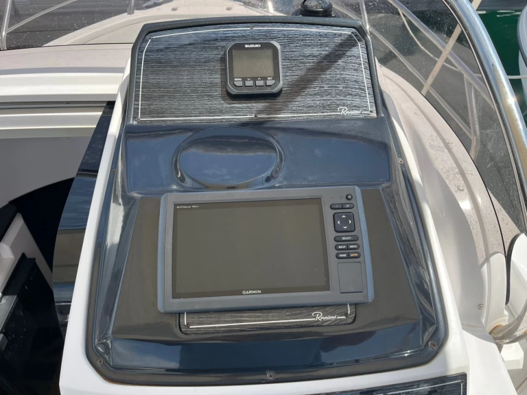 Huur een Ranieri Shadow 22 in Port La Napoule