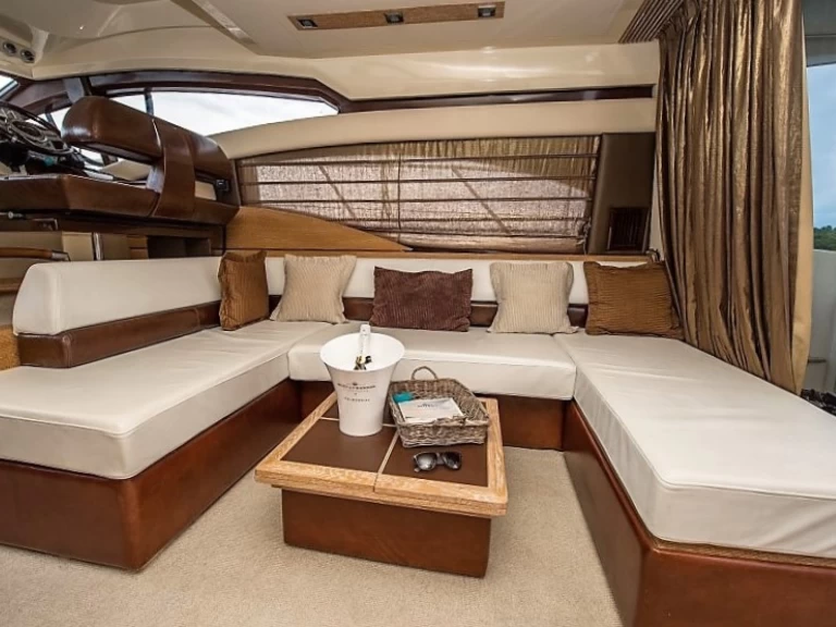 Huur een Azimut Azimut 47 Fly in Šibenik