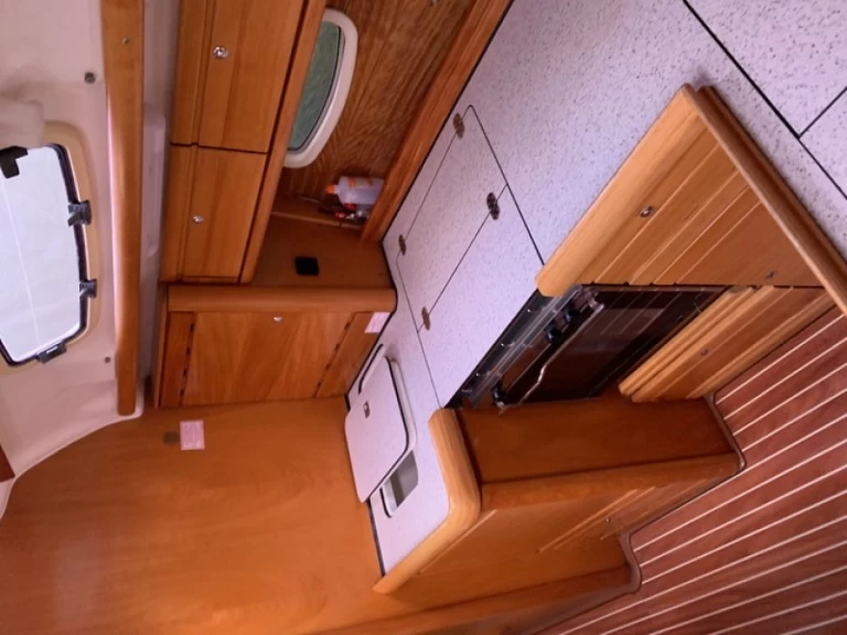 Bootverhuur Bocca di Magra goedkoop Bavaria 42