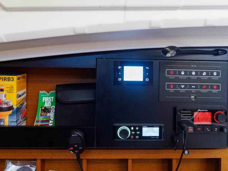 Bootverhuur Jeanneau Sun Odyssey 410 in Lefkáda via SamBoat