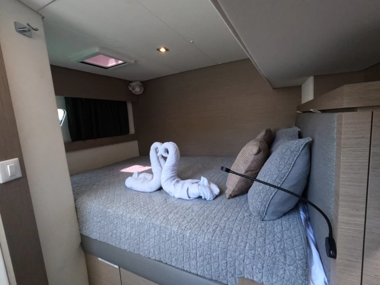 Huur Catamaran met of zonder schipper Fountaine Pajot in Road Town