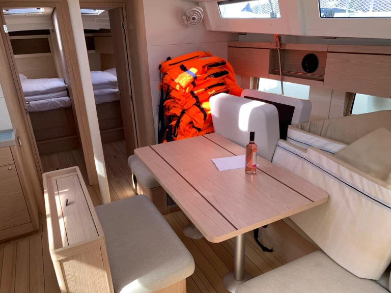 Huur Zeilboot met of zonder schipper Bénéteau in Sukošan