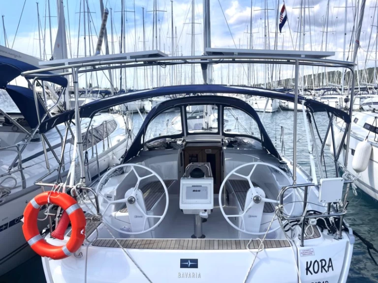 Bootverhuur Sukošan goedkoop Cruiser 34