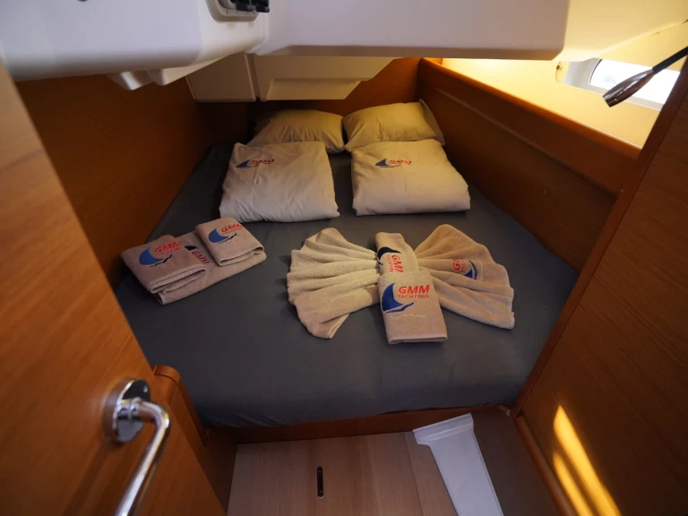 Bootverhuur Jeanneau Sun Odyssey 389 in Marmaris via SamBoat