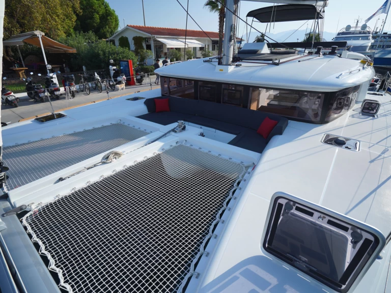 Verhuur Catamaran Lagoon met vaarbewijs