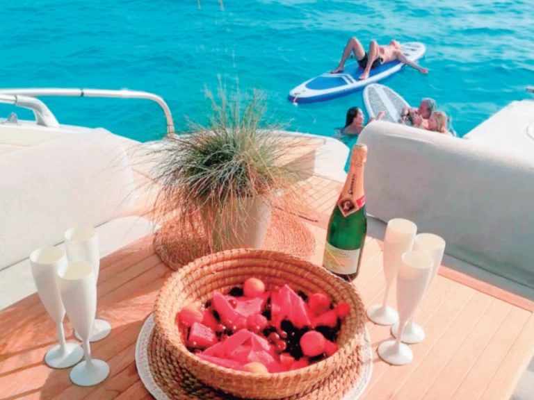 Verhuur Jacht in Ibiza Town - Fairline Targa 64