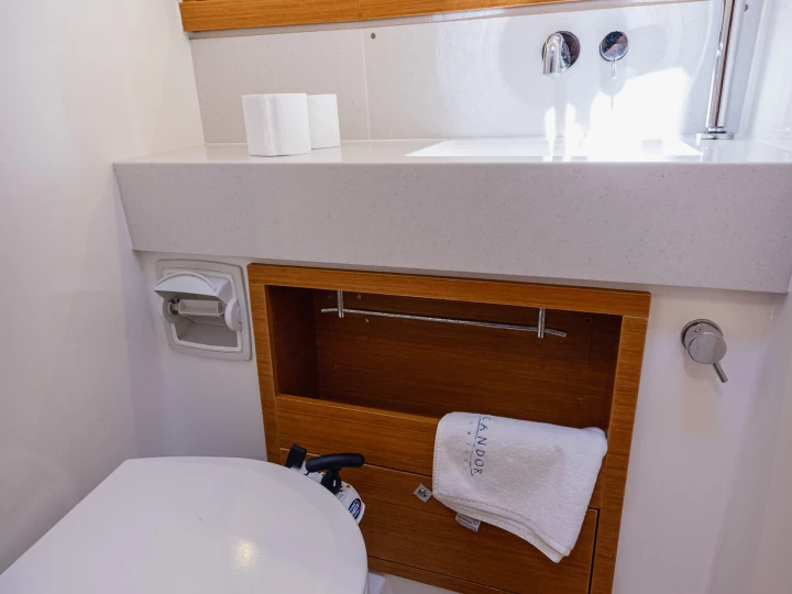 Zeilboot te huur in Kaštel Gomilica voor de beste prijs