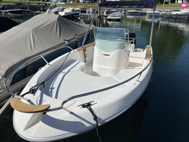 Motorboot te huur in Aix-les-Bains voor de beste prijs