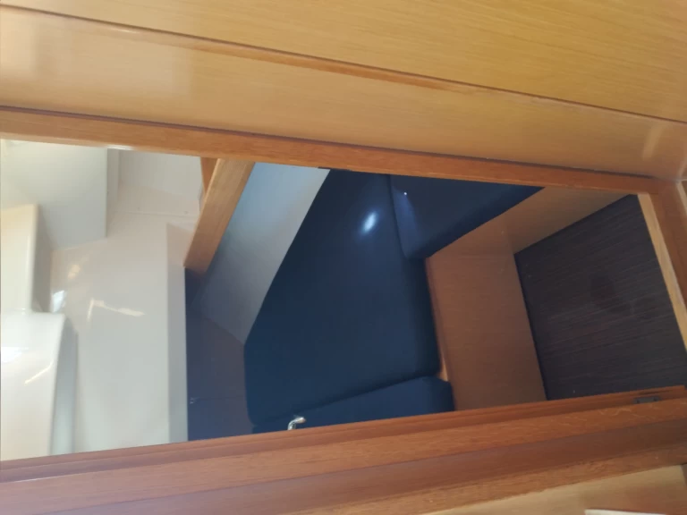 Huur een Bavaria Bavaria 36 Cruiser in Pálairos