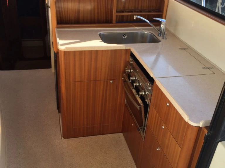 Huur een Sas Vektor ADRIANA 44 in Zadar