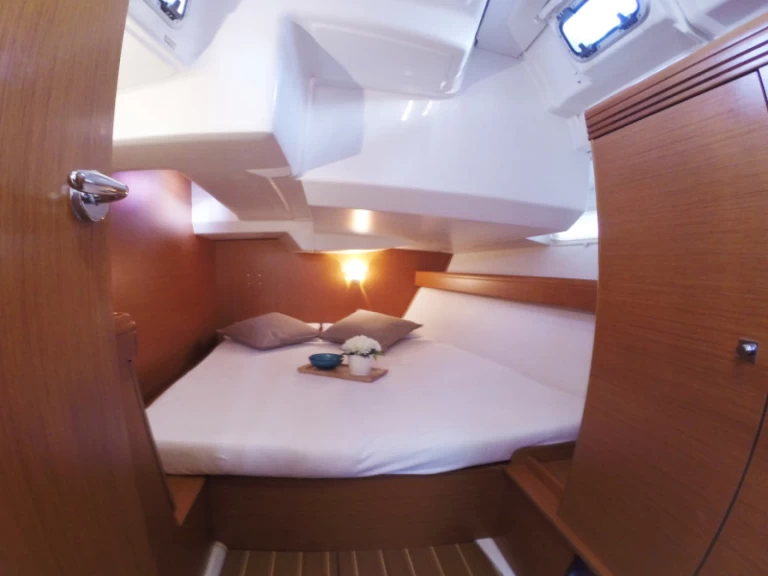 Jeanneau Sun Odyssey 42 DS te huur van particulier of professional in Lefkáda