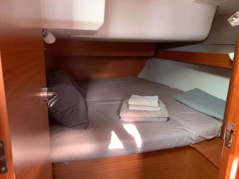 Dufour Dufour 460 Grand Large te huur van particulier of professional in Lávrio