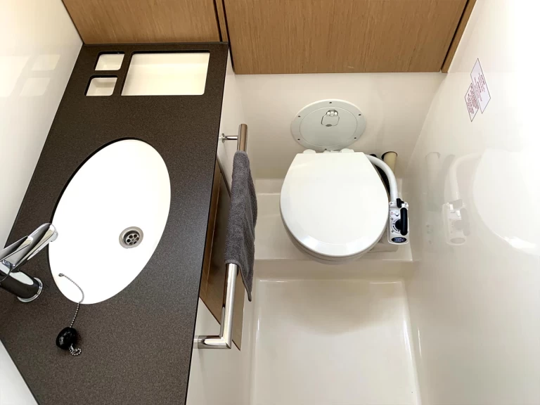 Bootverhuur Bavaria Cruiser 46 in Lávrio via SamBoat