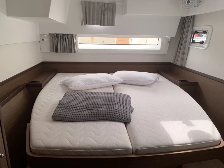 Lagoon Lagoon 42 te huur van particulier of professional in Lávrio