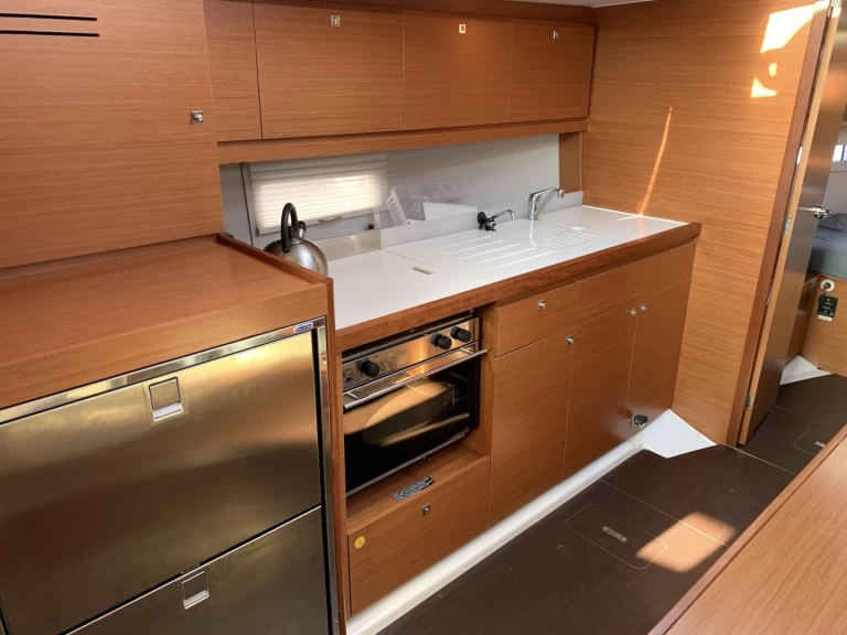 Verhuur Zeilboot in Lávrio - Dufour Dufour 390 Grand Large