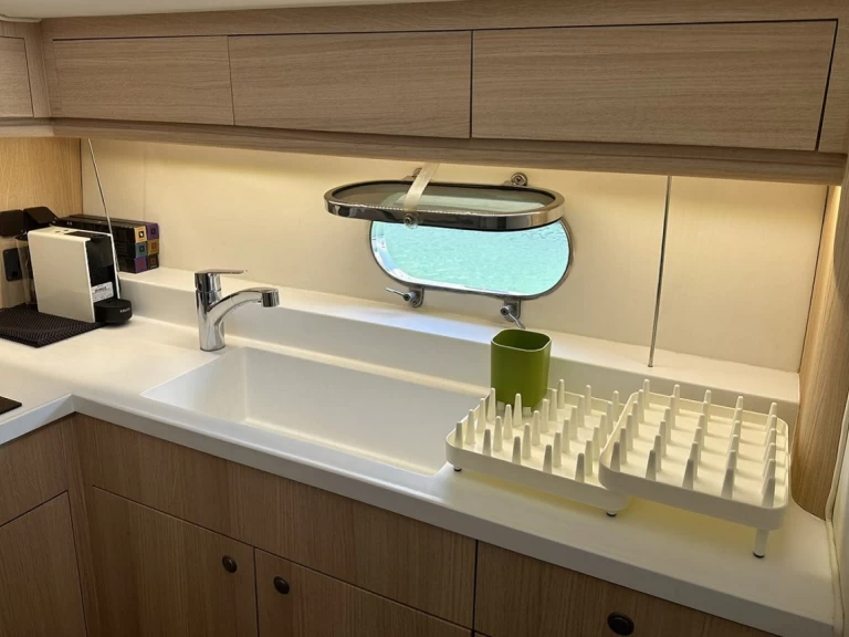 Bootverhuur Princess Princess 47 in Piraeus via SamBoat