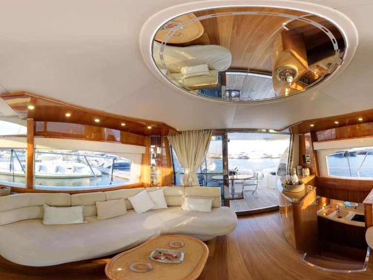 Verhuur Motorboot Azimut met vaarbewijs