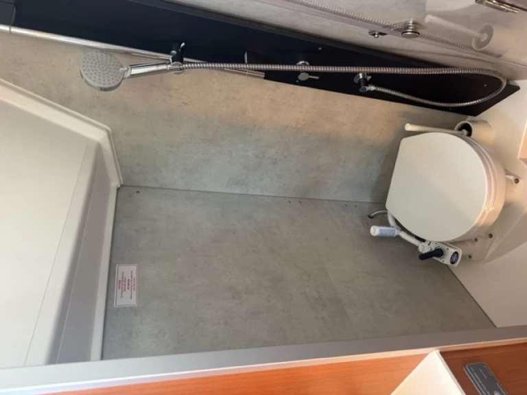 Huur Zeilboot met of zonder schipper Bavaria in Primošten