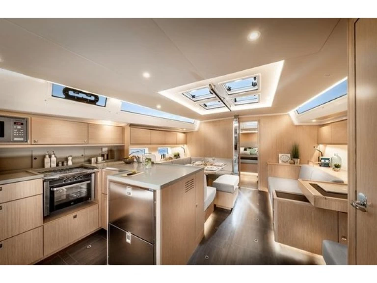 Bootverhuur Primošten goedkoop Bavaria C50 Style