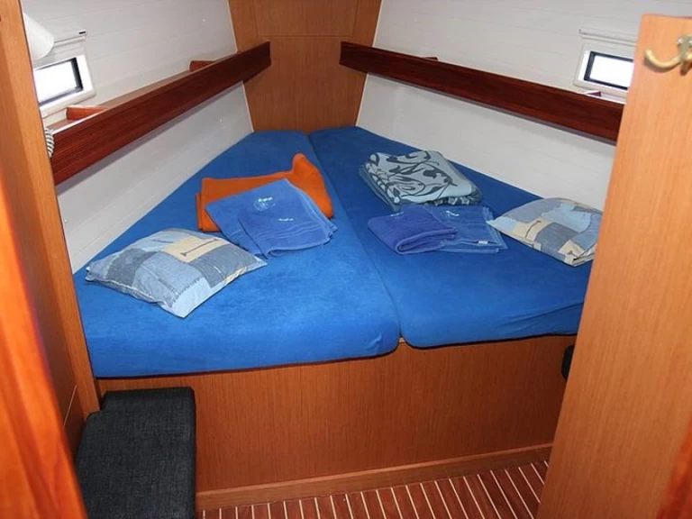 Jachthuur in Primošten - Bavaria Bavaria 36 Cruiser via SamBoat