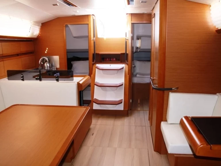 Verhuur Zeilboot Jeanneau met vaarbewijs