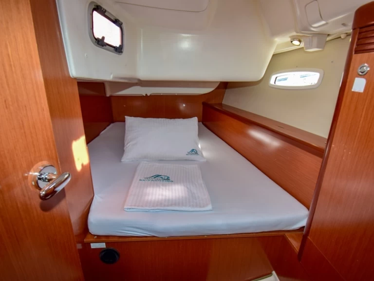 Huur een Bénéteau Oceanis 40 in Marmaris