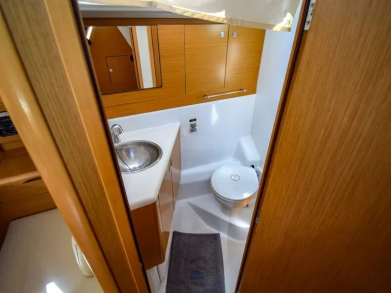 Verhuur Zeilboot Jeanneau met vaarbewijs