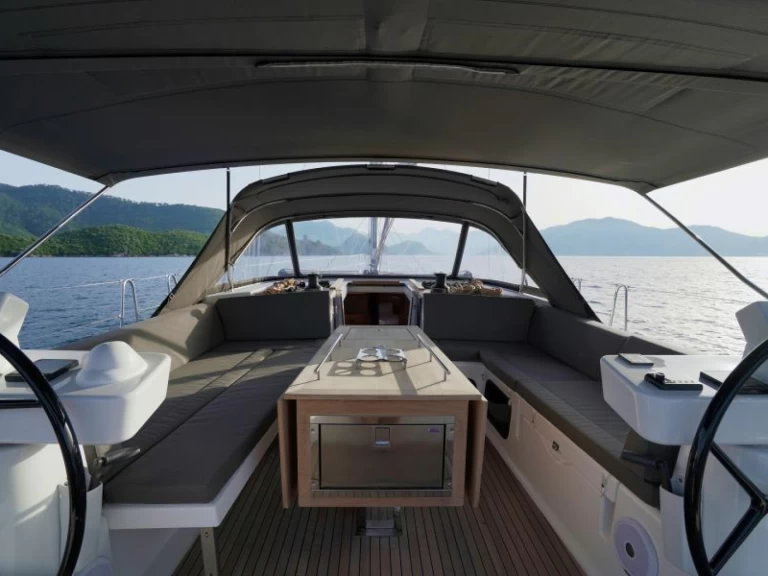 Bootverhuur Dufour Dufour 520 Grand Large in Marmaris via SamBoat
