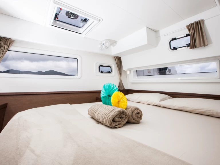 Catamaran te huur in Capo d'Orlando voor de beste prijs