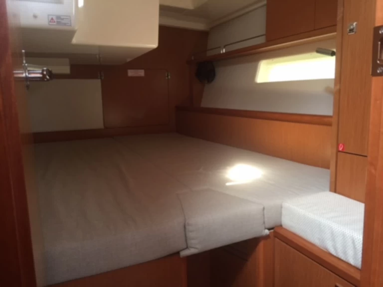 Bootverhuur Bavaria Bavaria C45 in Salerno via SamBoat