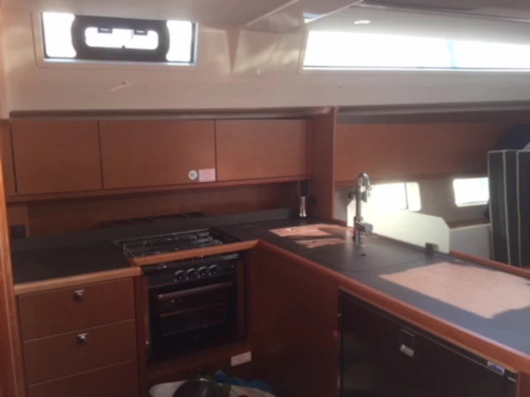 Huur Zeilboot met of zonder schipper Bavaria in Salerno