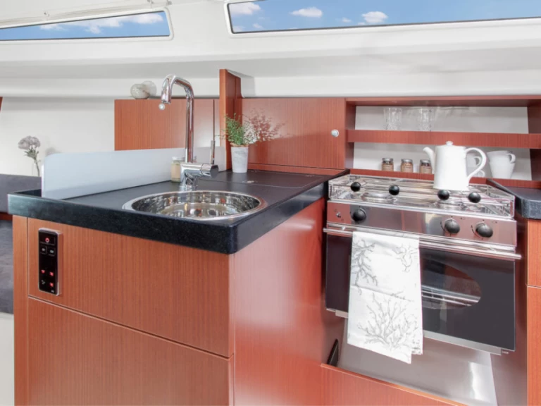 Bootverhuur Altefähr goedkoop Hanse 315